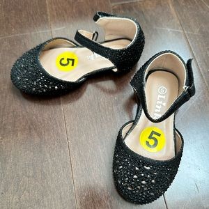 Brand New Flat Shoes, Little Girl, Size US 5